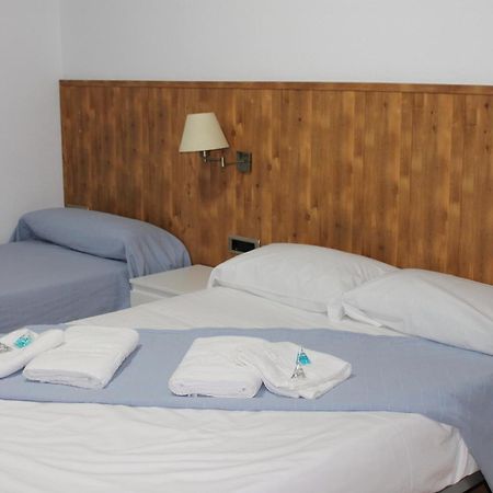 Hostal Amantes De Teruel Habitación foto